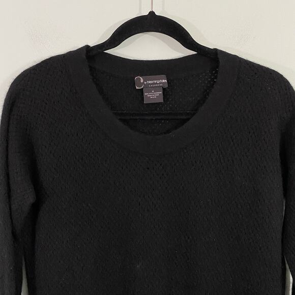 C By Bloomingdales Women's Black Honey Comb 2-Ply Cashmere Sweater Size M - Picture 2 of 8